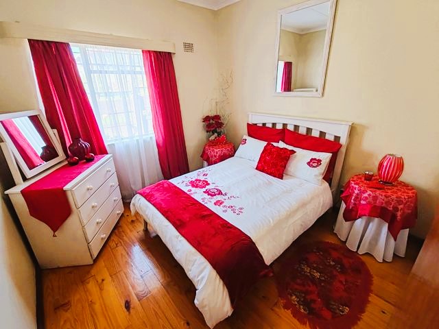 5 Bedroom Property for Sale in Vredenburg Western Cape